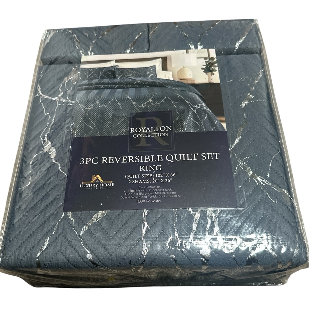 Royal Collection 3 Piece Reversible King Quilt Set in Gray